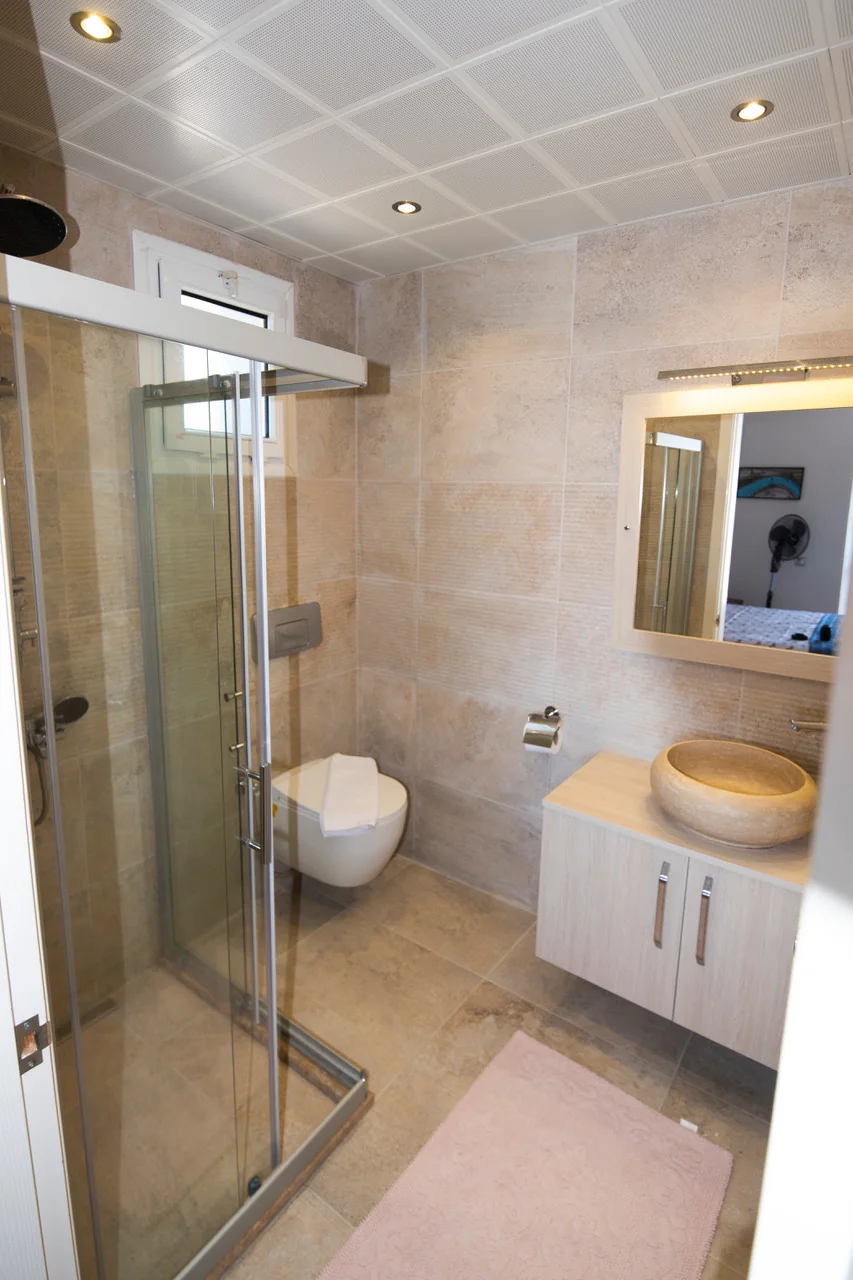 Villa Boncuk duşlu banyo