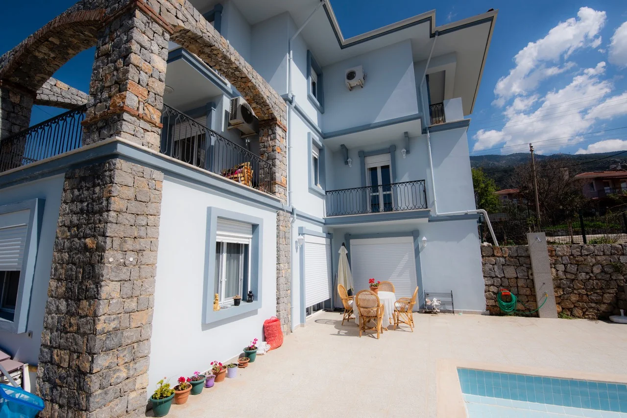 Villa Boncuk taş kemer ve havuz terası